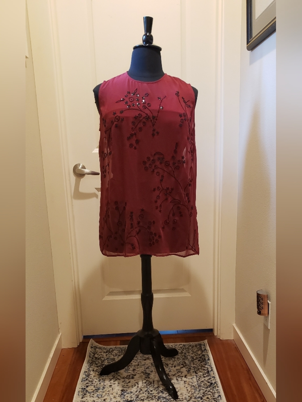 Simply Emma Wine Red Sheer Embellished Sleeveless Tunic W/ Cami